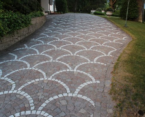 Garten Reichl Referenz - Pflasterarbeit mit Muster