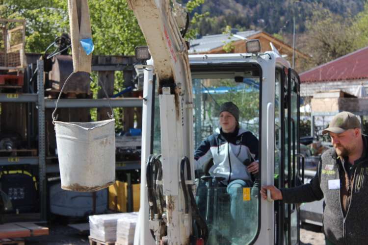 Girls Day 2024 bei Garten Reichl in Bad Wiessee mit Überraschungsübung